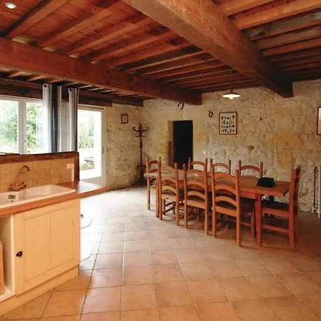 Beautiful Home In St Germain With Kitchen Saint-Germain-de-la-Riviere