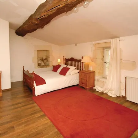 Belle Maison De 4 à St Germain Hébergement de vacances Saint-Germain-de-la-Rivière