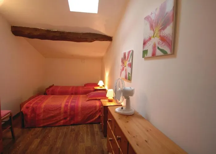 4 Bedroom Beautiful In St Germain 度假居