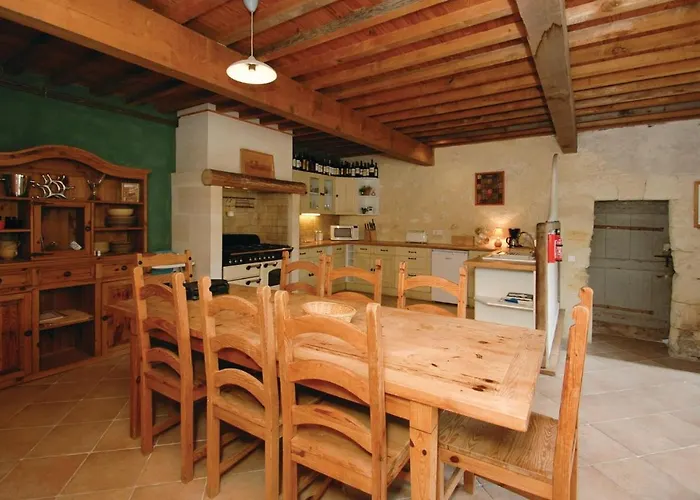 4 Bedroom Beautiful In St Germain * Saint-Germain-de-la-Rivière